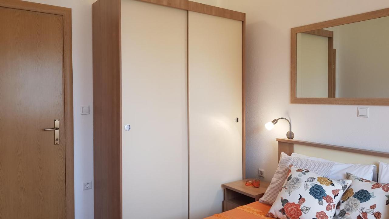 Apartmani Villa Lilliana Tribalj Eksteriør billede