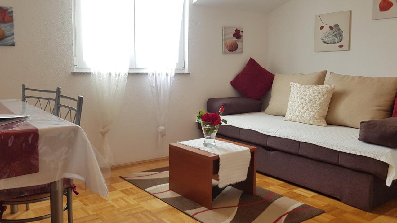 Apartmani Villa Lilliana Tribalj Eksteriør billede