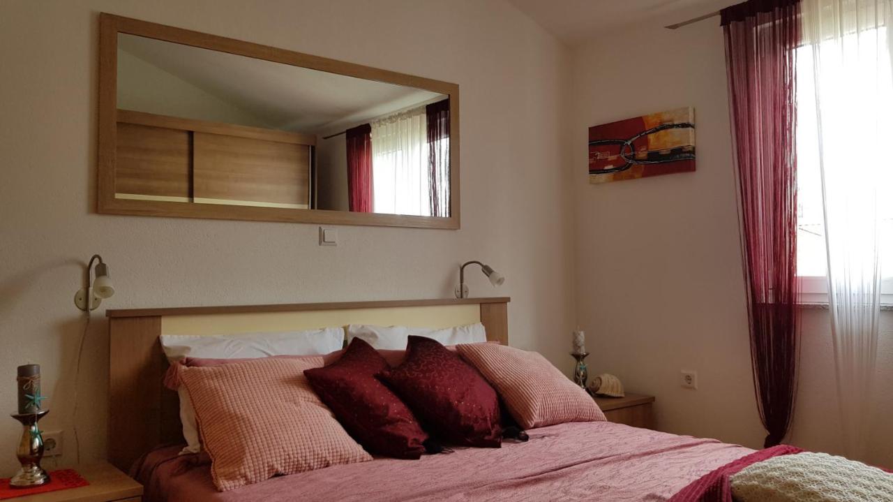 Apartmani Villa Lilliana Tribalj Eksteriør billede