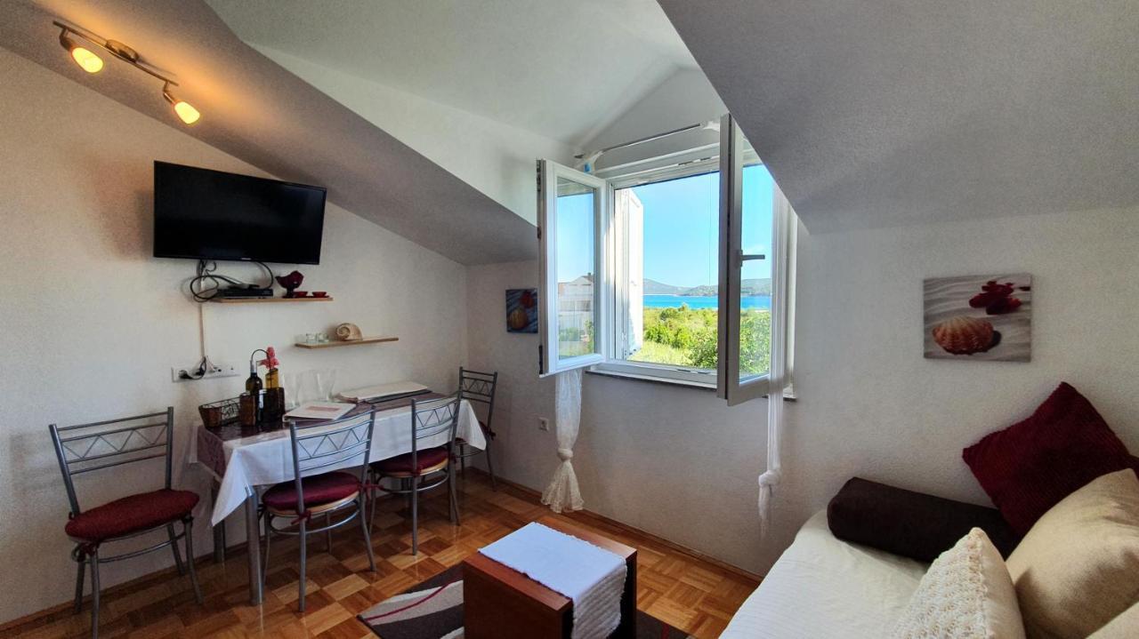 Apartmani Villa Lilliana Tribalj Eksteriør billede