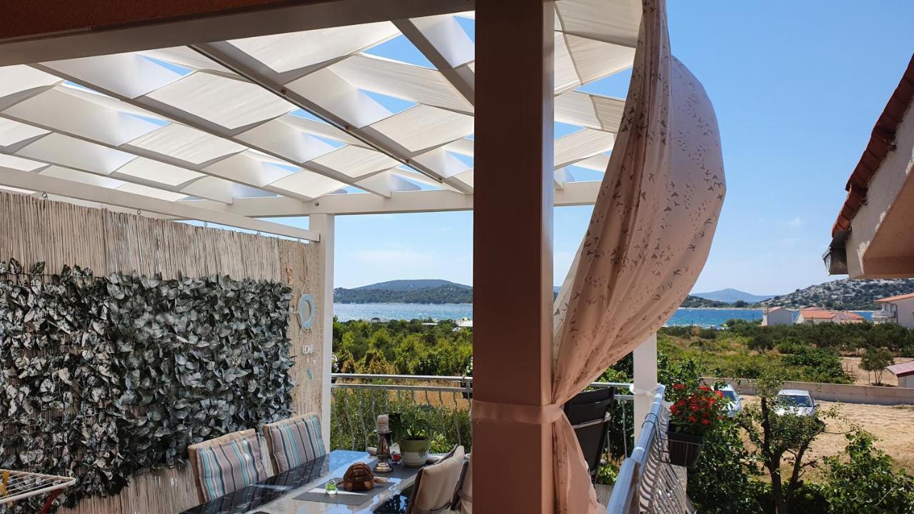 Apartmani Villa Lilliana Tribalj Eksteriør billede