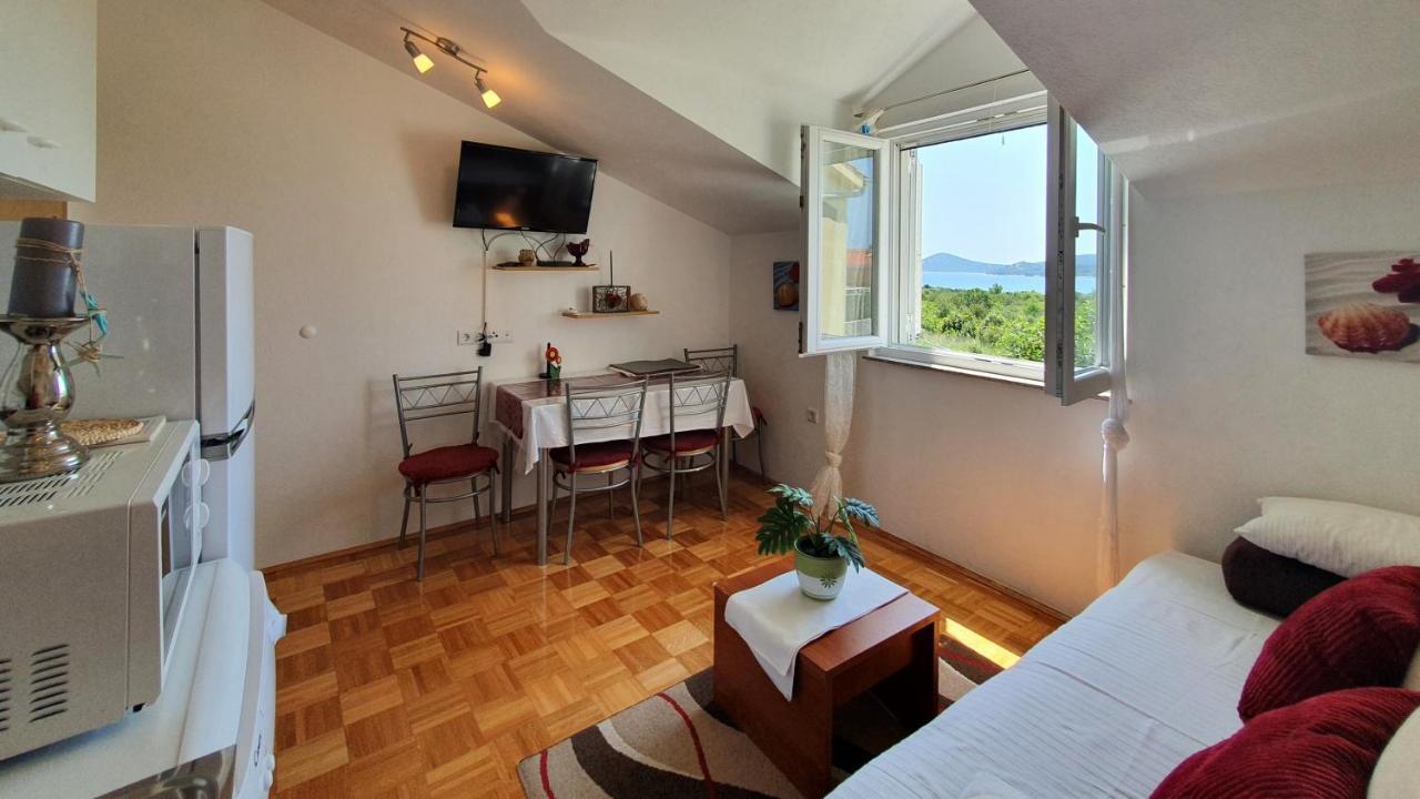 Apartmani Villa Lilliana Tribalj Eksteriør billede